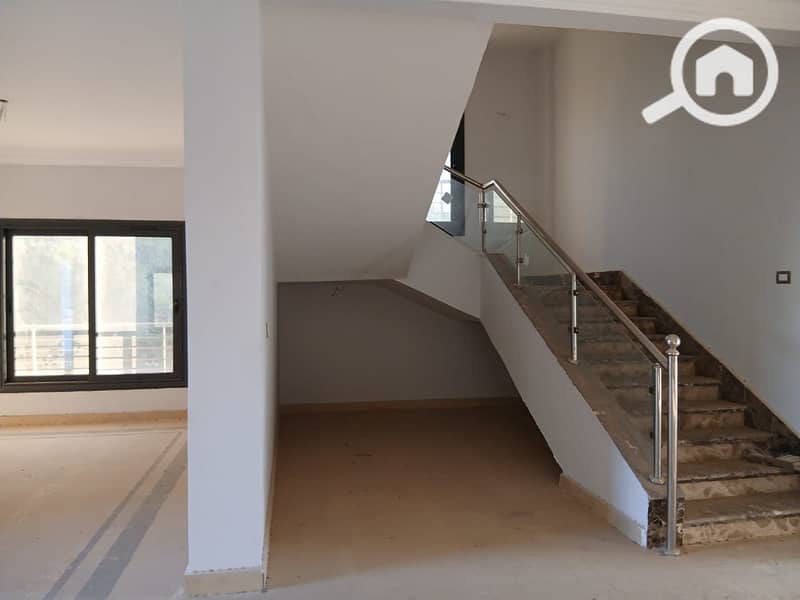 4 WhatsApp Image 2025-05-04 at 22.28. 28_de3d8afb. jpg