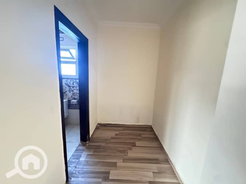 8 fff6ecaa-5b91-4060-9b2d-2870ef9d6920. jpg