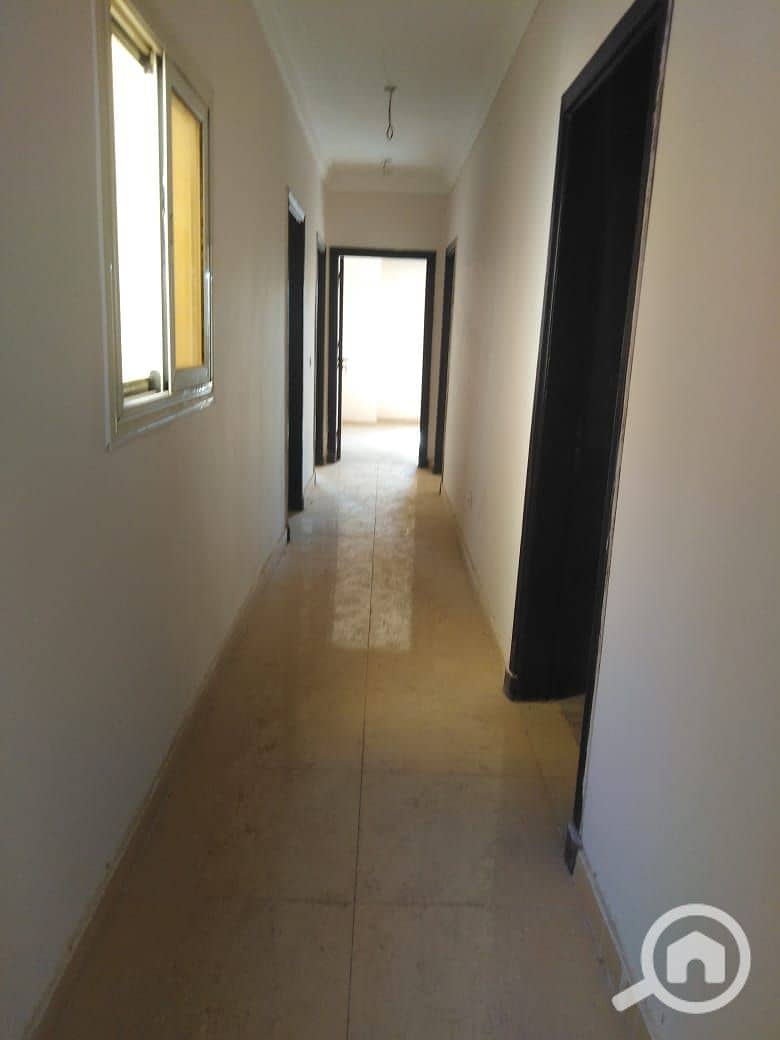 5 7ea8c446-0c3e-49be-ae47-8e8cb9f1f9d8. jpg