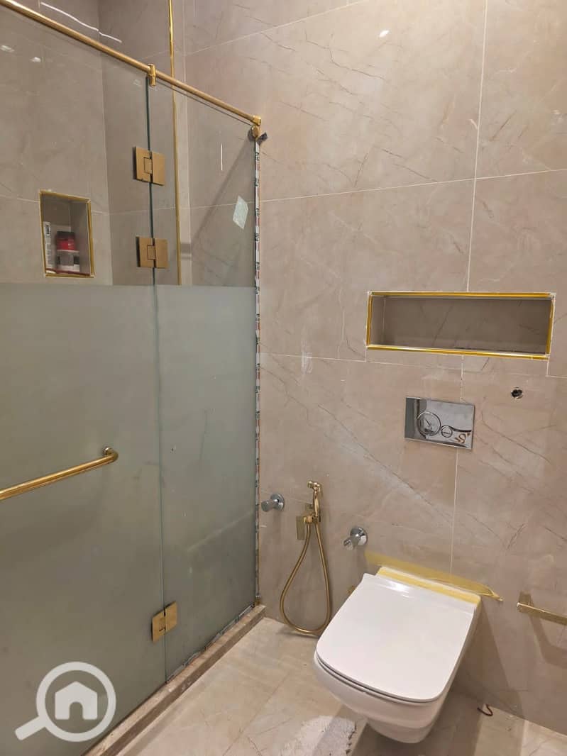 13 d80fb65a-ee88-4309-9593-56b44aa2edc4. jpg