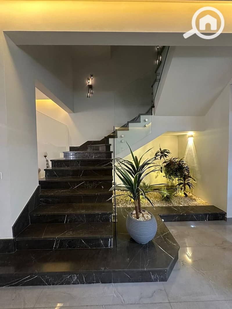 3 f8503bb1-e0b8-4dc4-b91b-5c88ca5d6825. jpg