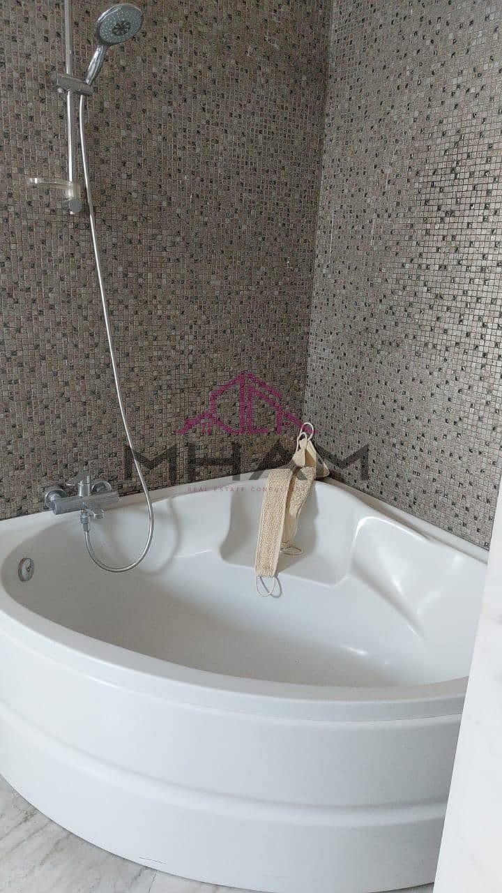 8 photo_5989803469256199082_y. jpg