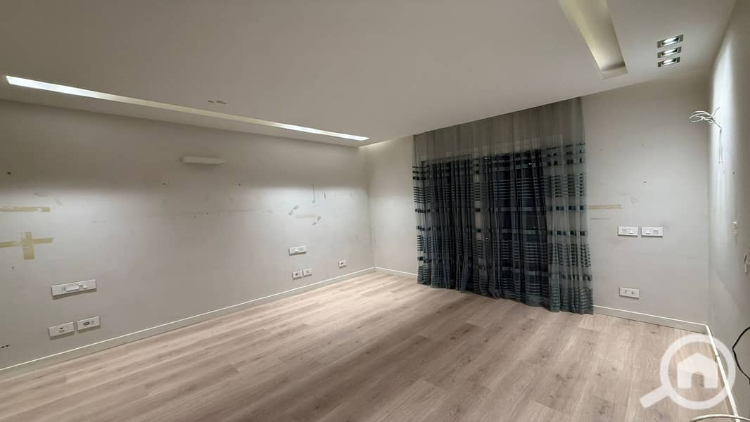 5 WhatsApp Image 2025-12-24 at 7.26. 44 PM_1920x1080. jpg