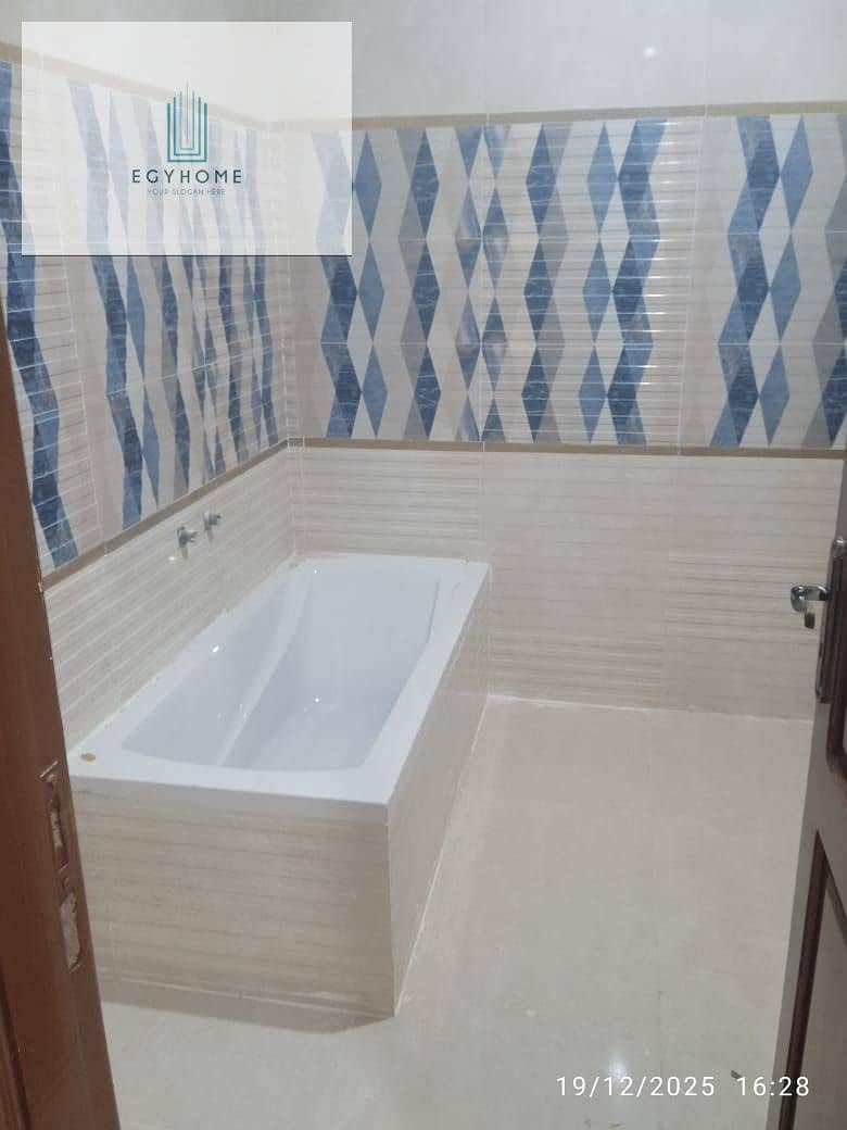 4 a9a46a82-567c-407b-abc9-da052df32931. jpg