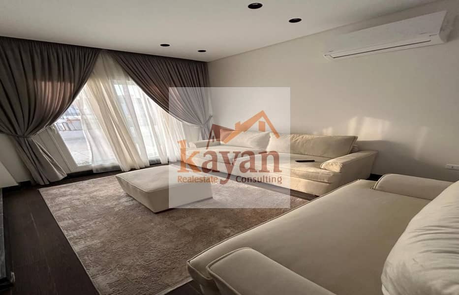 12 d8db7296-419f-428c-b064-2168f362fcc8. jpg