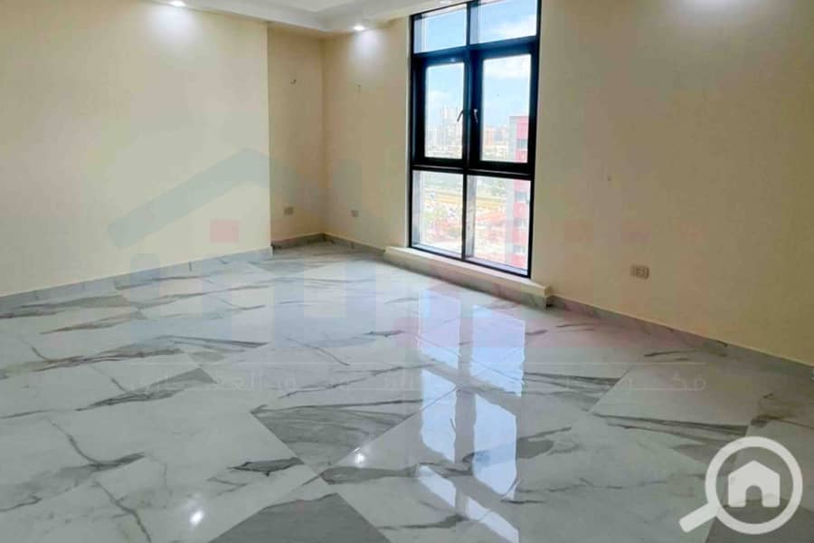 4 WhatsApp Image 2025-09-18 at 6.59. 12 PM (2). jpg