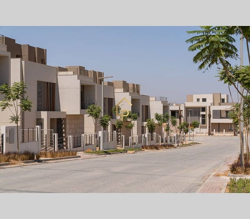 9 e0d32eaf-9e69-4e1a-9382-e83fa43de7a6. jpg