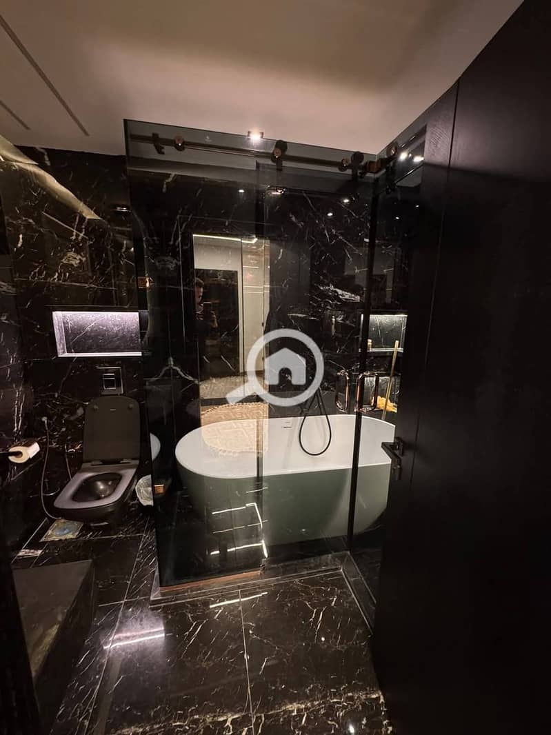 5 033f85fb-21fb-482b-b2c6-1d8b6900e9da. jpeg