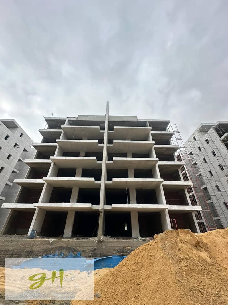 4 52475b95-3207-4121-b0a9-5a3086f816dc. jpg