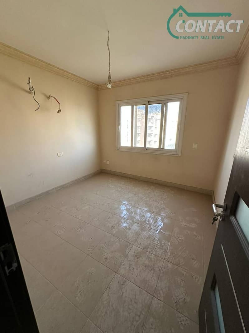 6 a17fd4b5-2bf0-45ea-90ee-f1216be3454c. jpg