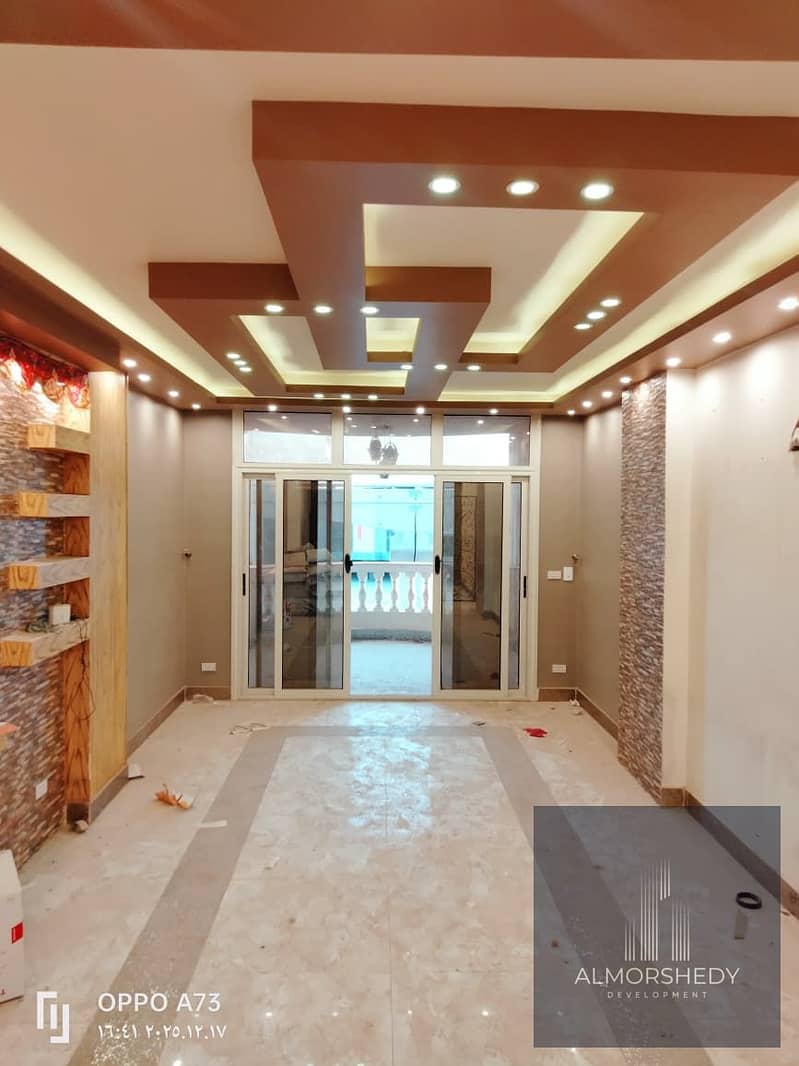 8 f47ea93c-9e23-4db9-b4a8-d36d2cb48806. jpg