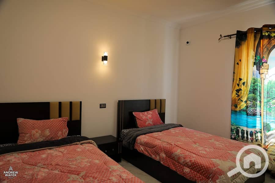 5 e9750f89-03d9-42b4-a317-b0434e04cd96. jpg