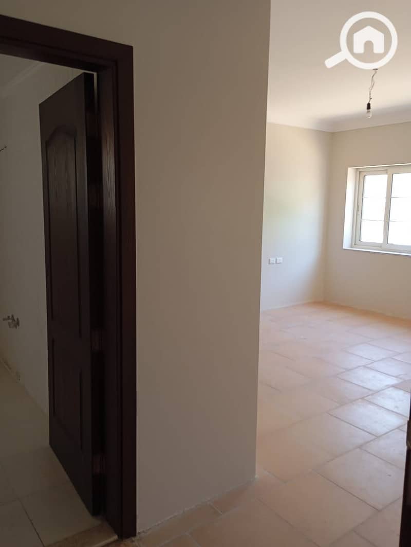 2 1ec34cda-e08d-40d0-8284-f82dca171c15. jpeg