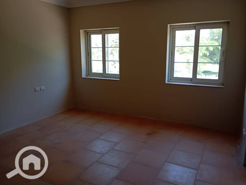 4 04d4ea61-b9c9-4051-bef2-48fbadec7d00. jpeg