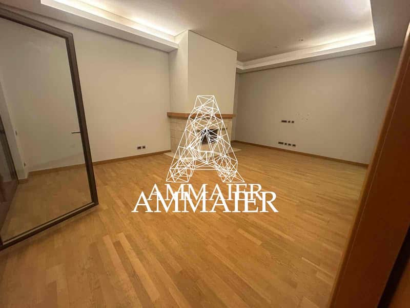 10 3381c526-e9a5-44c9-b8a2-78978ec9505b. jpg