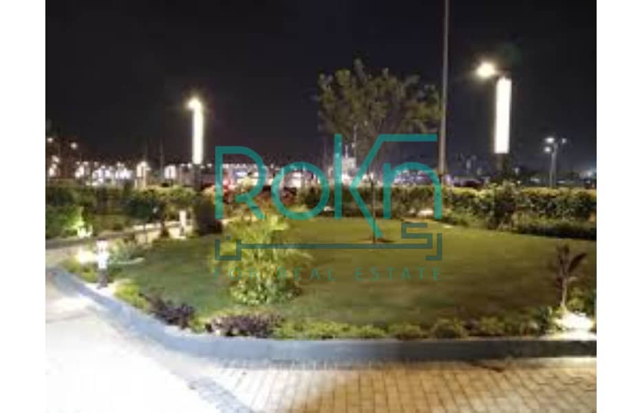 2 west somid. jfif. jpg