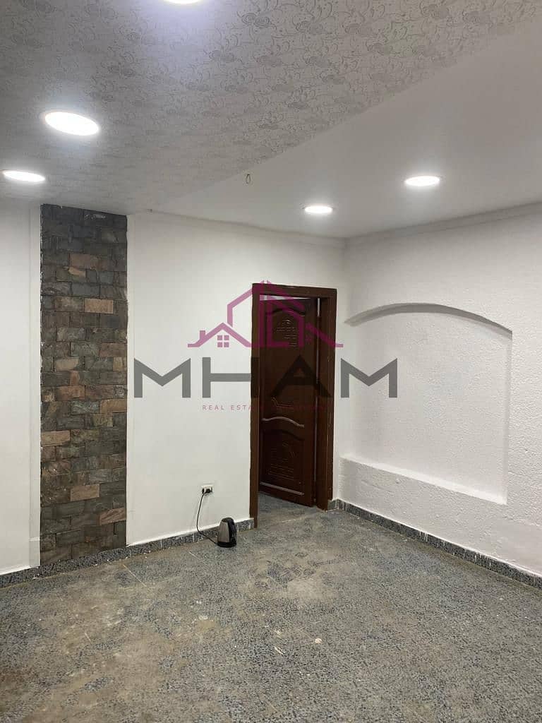 3 photo_5989968692353108958_y. jpg