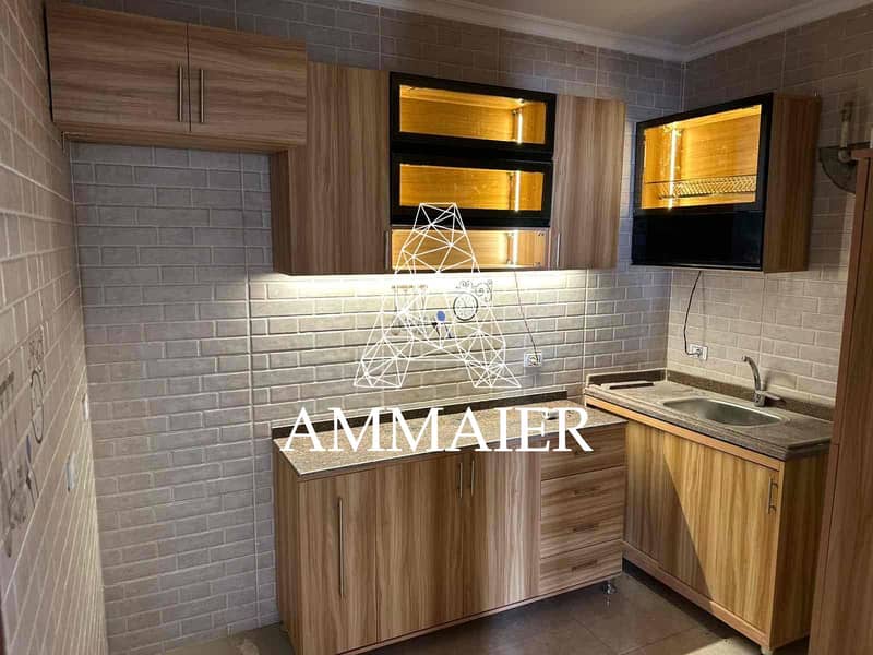 2 c498ad8d-b80f-4714-8e2a-faee7d1b7571. jpg