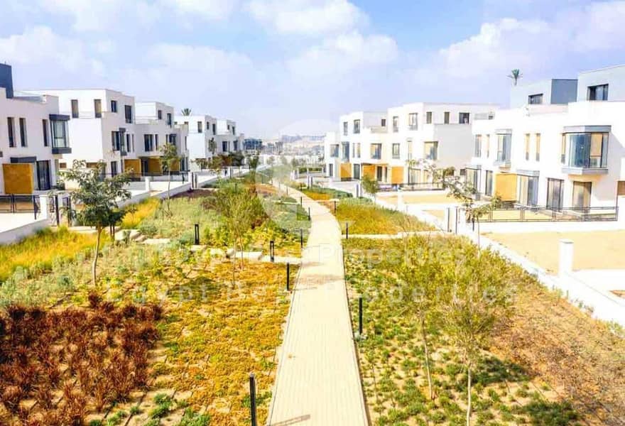 4 WhatsApp Image 2025-10-27 at 18.44. 48_d03ee3ec. jpg