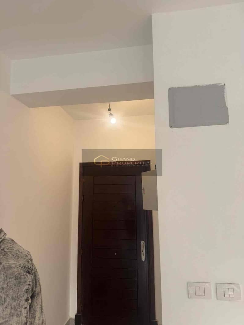 3 6ac47afd-3ac4-433f-ae66-f099b7dea864. jpg