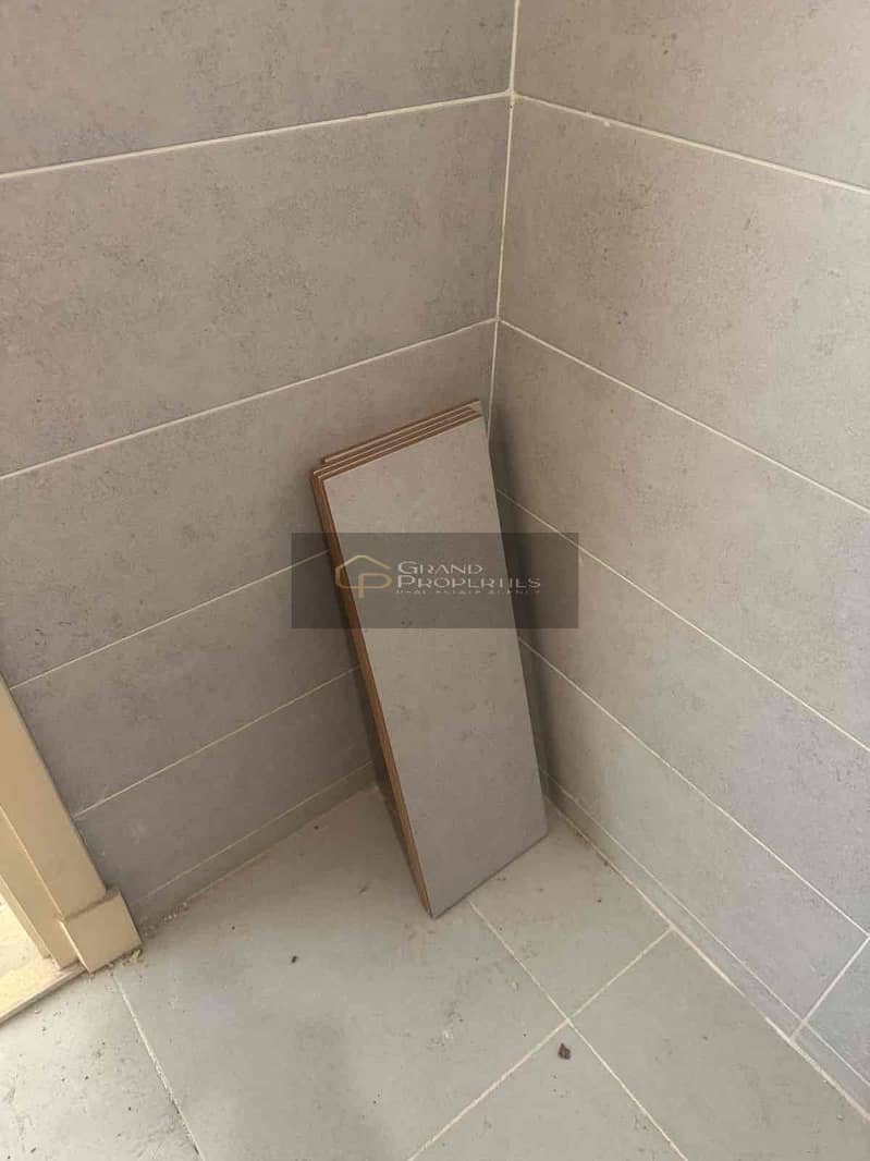 7 c5c0f75e-35c4-4c94-b2a1-6aec6b8dd4b4. jpg