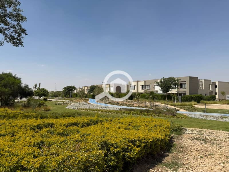 6 WhatsApp Image 2025-08-25 at 14.28. 13_89d0a0a0. jpg