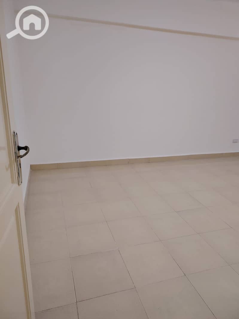 4 WhatsApp Image 2026-01-08 at 21.08. 32. jpeg