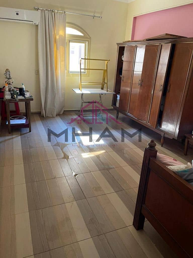 9 photo_5981101036585815110_y. jpg