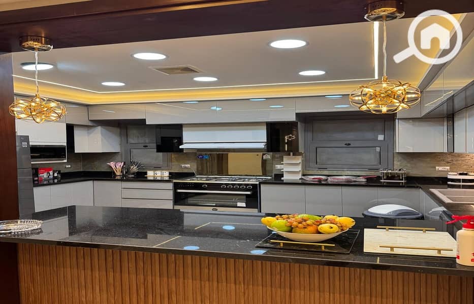 3 4d751bcd-64d8-47ce-9669-4436a6241253. jpg