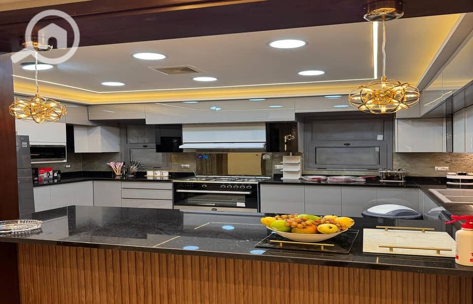 30 e26979a5-3a8e-4c65-a68f-2b63610461b2. jpg