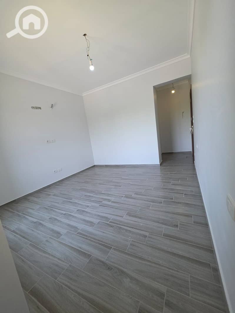 10 WhatsApp Image 2026-01-12 at 4.20. 51 PM. jpeg