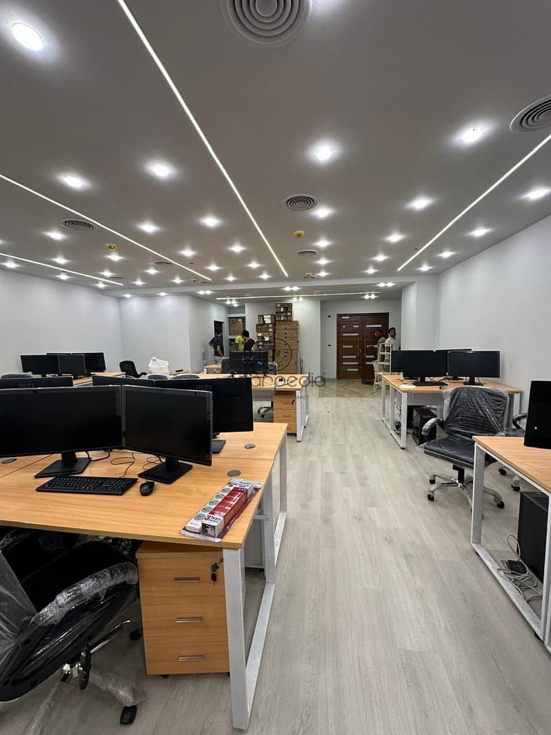 8 ced4247f-6bf9-4636-bdec-fc6c637305e8. jpg