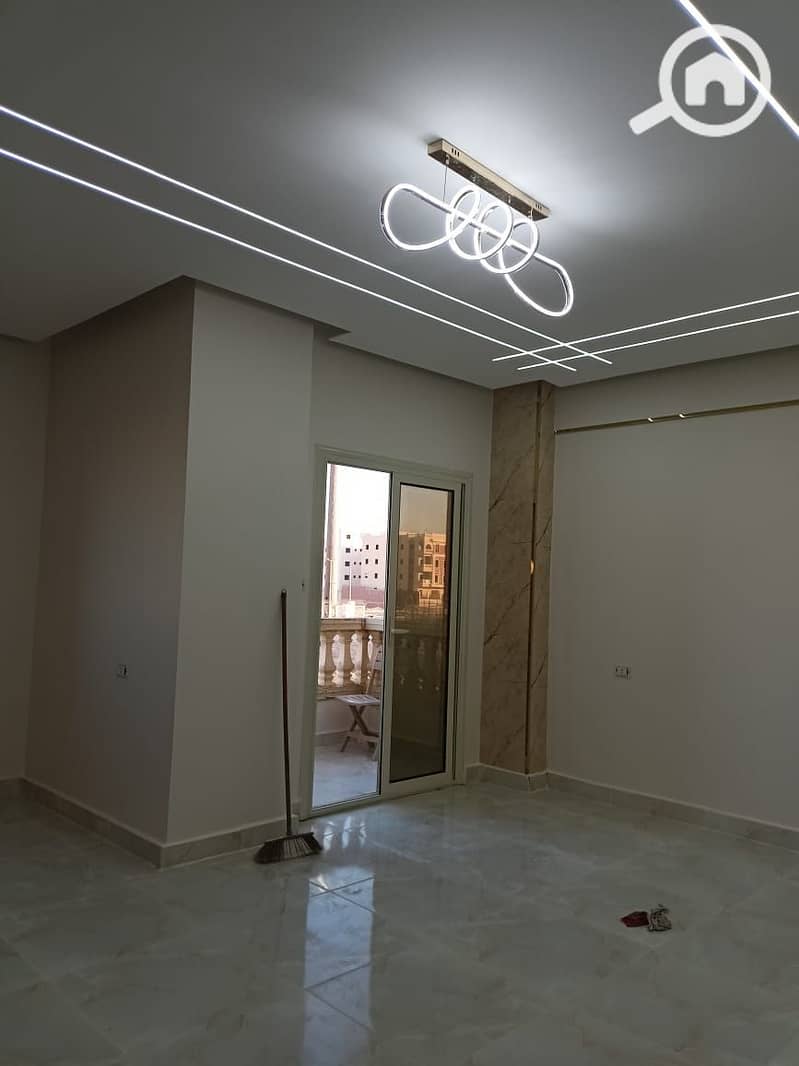 12 9181c529-648d-492d-85eb-dd351e76600f. jpeg