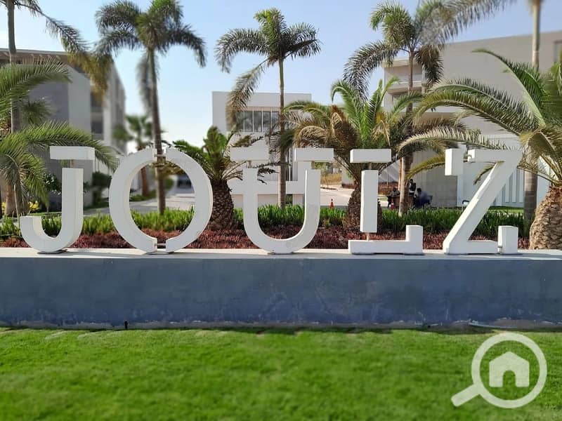 10 3311f78e-7b73-48b6-9dce-9e3ea8d995e5. jpg