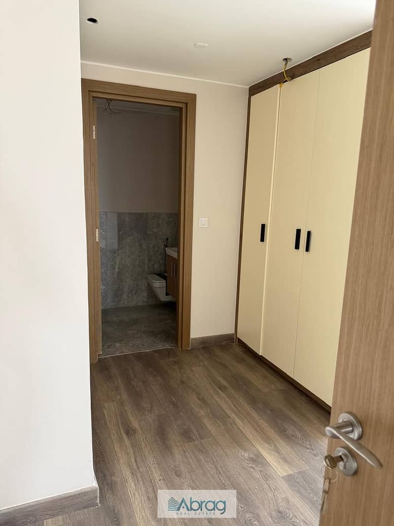 5 574246a4-3ac3-4b90-90c3-bcf3f3e310c2. jpeg