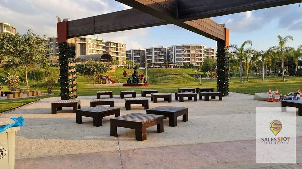 8 419717612_308386398889326_98299687514495104_n. jpg