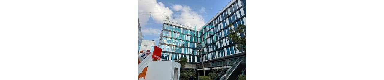 10 e131f716-fce0-4acf-a1ca-219f6fa897e0. jpg