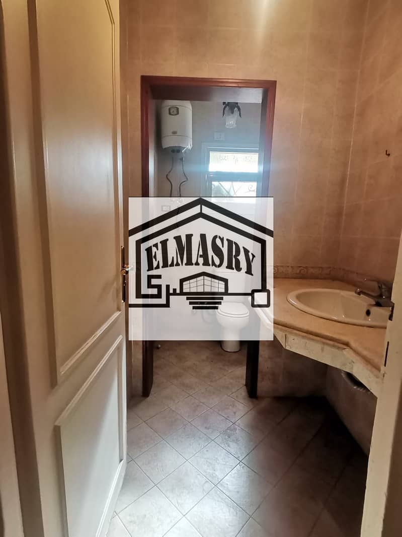 10 d77e60eb-f1ab-4850-af2b-6ed4bb2674e9. jpg