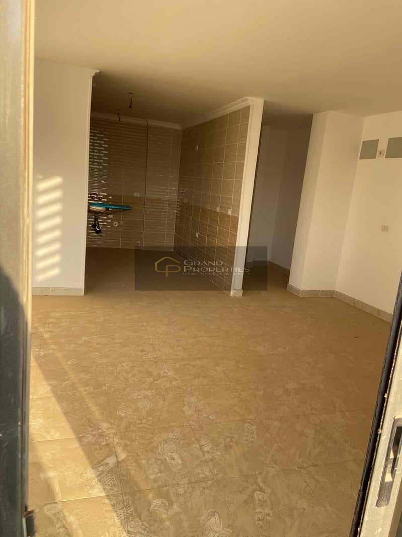 4 b743790a-be04-4a50-9753-28856848b775. jpg