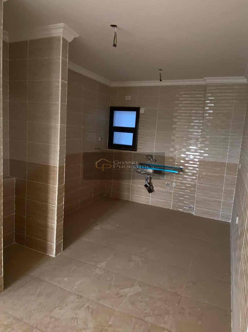 7 26d836a0-639b-4b0f-b591-60efb53323e0. jpg