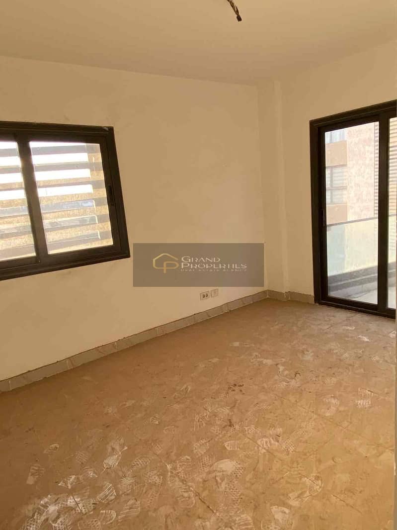 9 95830d25-4d8c-4fc9-ade0-f163fc9a8a68. jpg