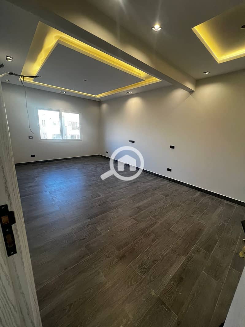 6 WhatsApp Image 2026-01-12 at 16.51. 42 (4). jpeg