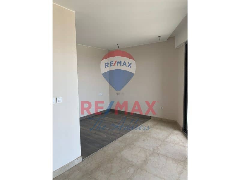 8 bff4262b-4c15-46a9-85f5-13c9412a9113. jpg