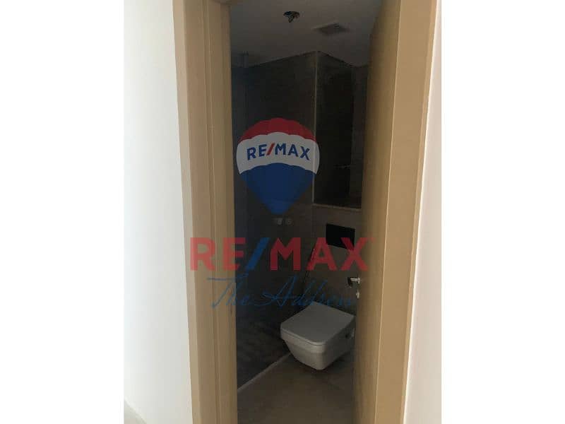 9 c4b30867-4a9c-4ab4-ab51-63c03d407323. jpg