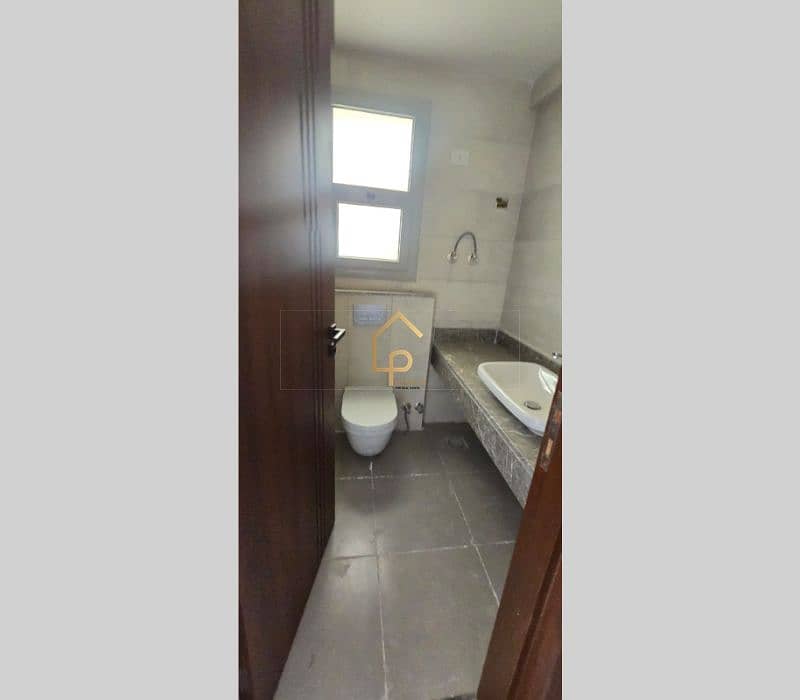 7 WhatsApp Image 2025-08-26 at 1.47. 25 PM (2). jpg