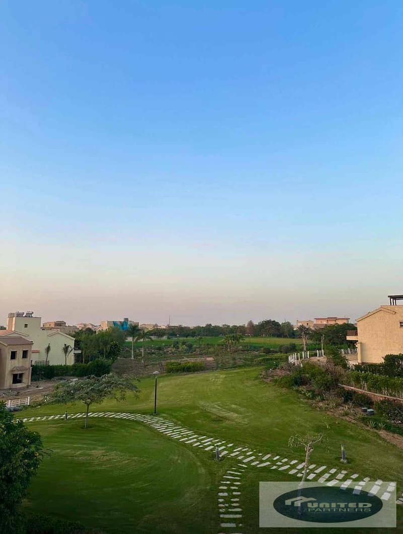 2 63c4b32a-a02f-4f70-a44d-4732424b8f3f. jpg