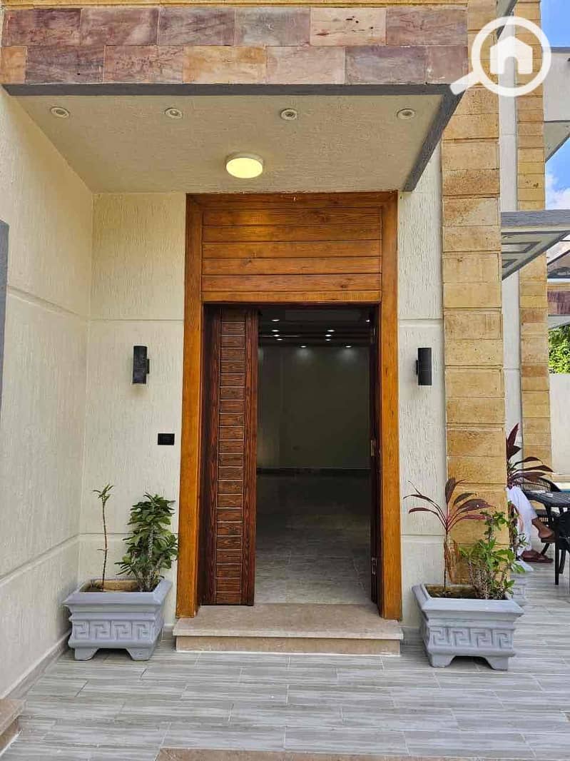 13 3c961699-d1f9-4559-b467-7094fab755c8. jpg