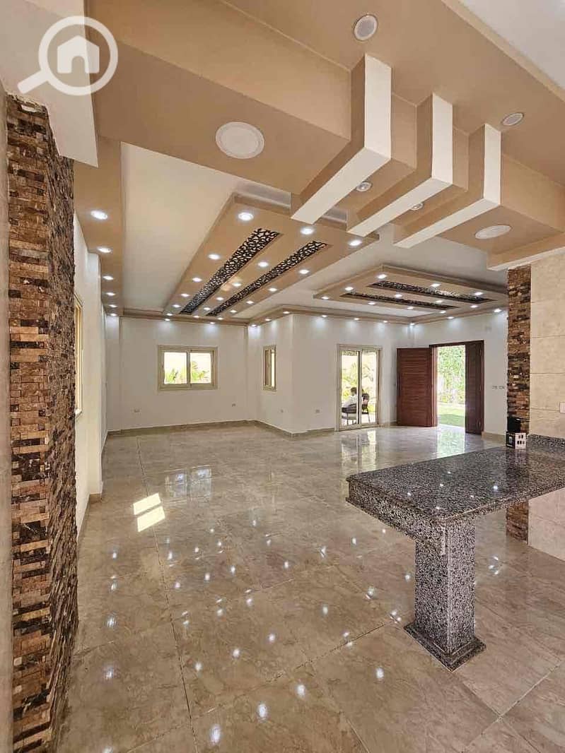 19 32365507-61f7-40bf-b108-3d392c2fae3a. jpg