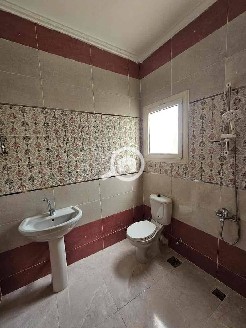 22 9a57cf83-dc70-4f6d-9385-c5d2e098118a. jpg