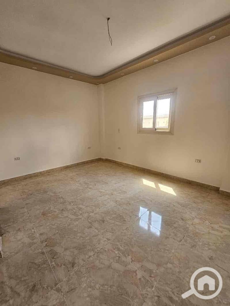 26 341961a8-2f0b-4a5c-8f02-cbc98b756e85. jpg